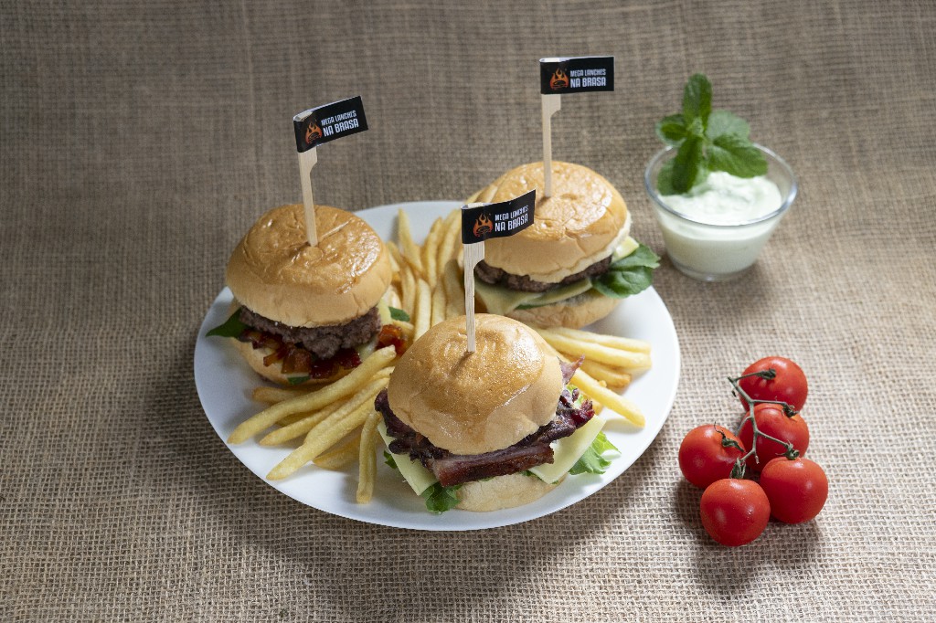 Mega Lanches na Brasa
